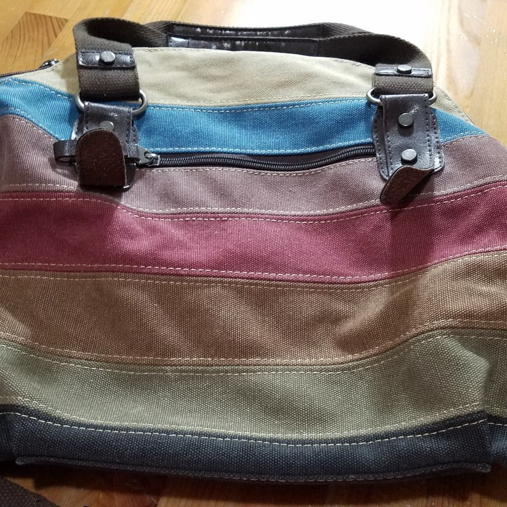 Bag. Modern. Stylish. Trendy.